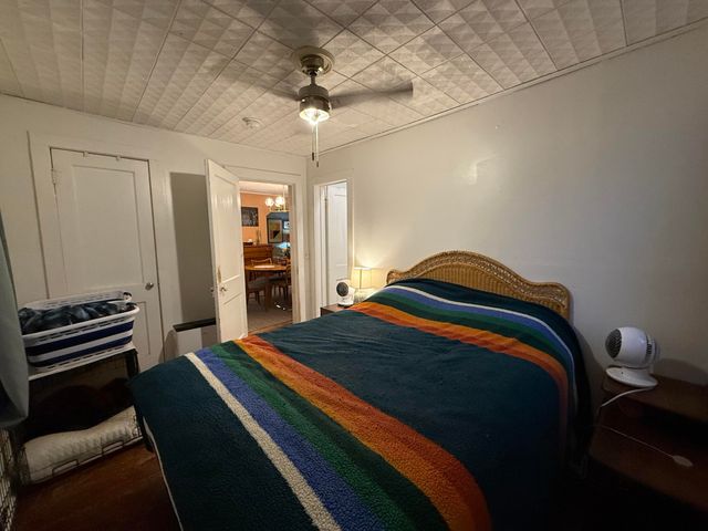 2160 N Kellett Avenue, Springfield, MO 65803