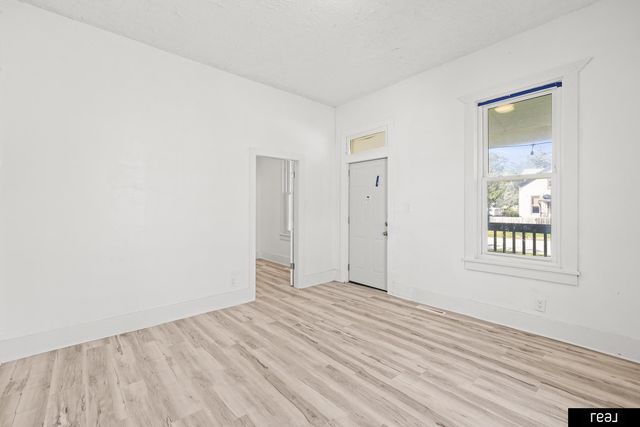 1015 7th Avenue, Council Bluffs, IA 51501