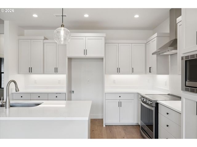 88105 WYMORE Ln, Veneta, OR 97487