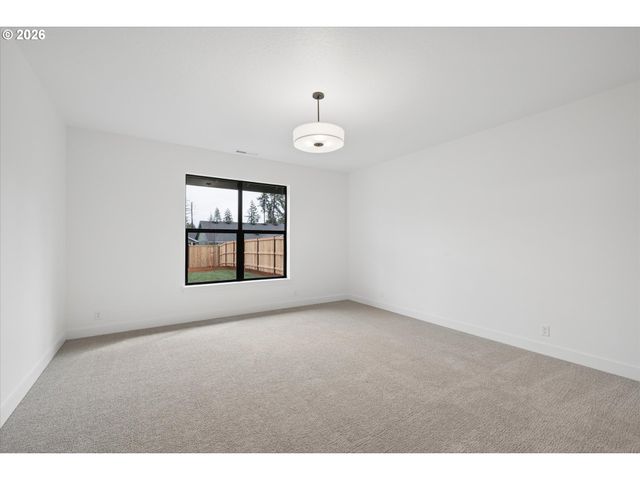 88105 WYMORE Ln, Veneta, OR 97487