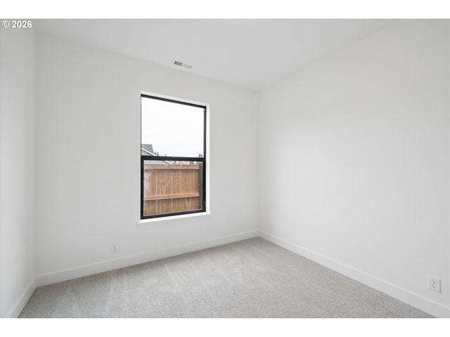 88105 WYMORE Ln, Veneta, OR 97487