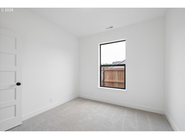 88105 WYMORE Ln, Veneta, OR 97487