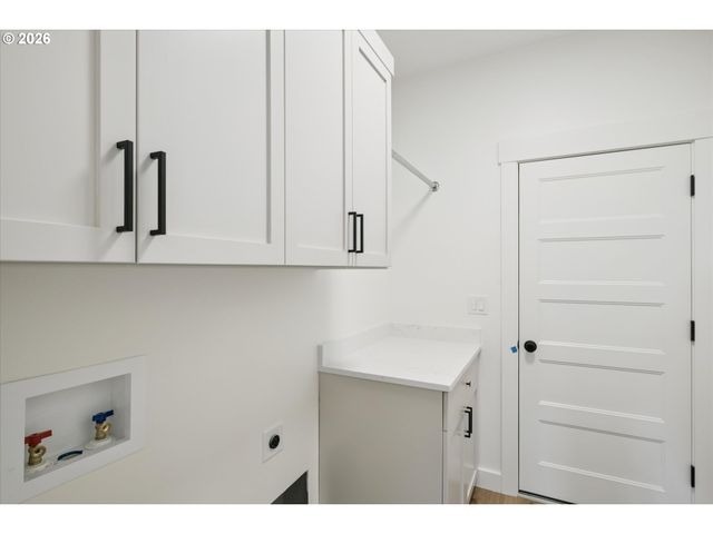 88105 WYMORE Ln, Veneta, OR 97487