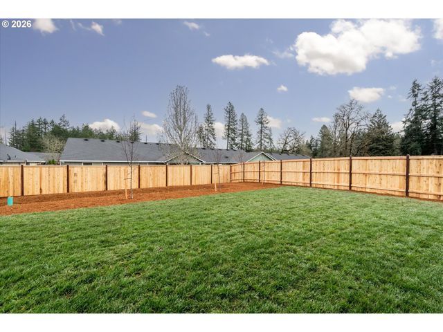 88105 WYMORE Ln, Veneta, OR 97487