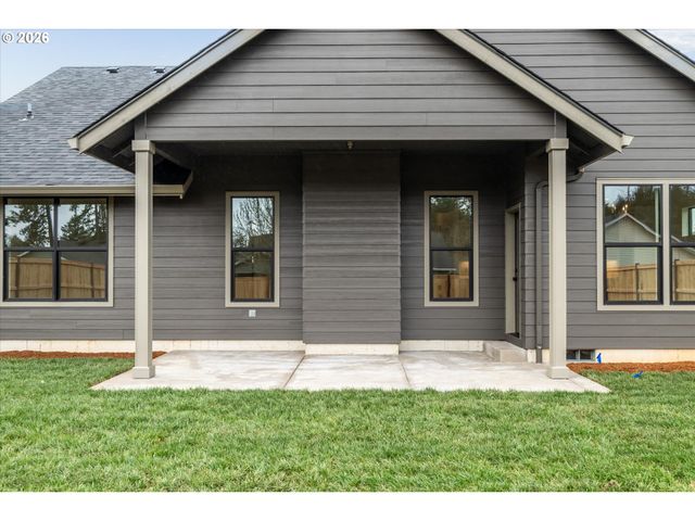 88105 WYMORE Ln, Veneta, OR 97487