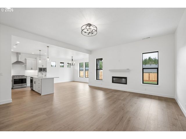 88105 WYMORE Ln, Veneta, OR 97487