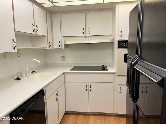 1224 S Peninsula Dr Apt 501, Daytona Beach, FL 32118