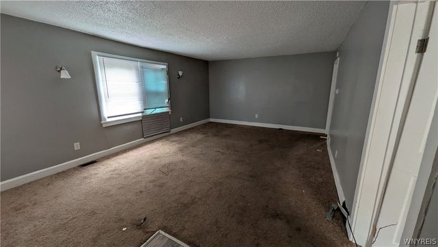 19 School Street, West Seneca, NY 14224
