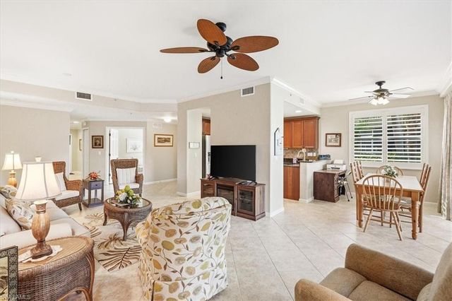 6622 Alden Woods CIR 101, Naples, FL 34113