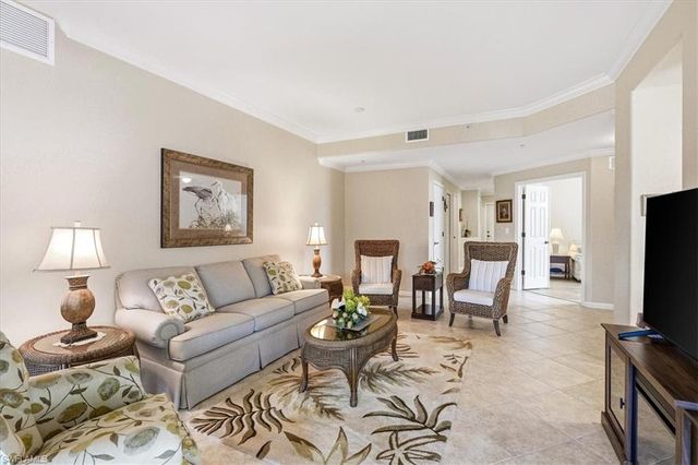 6622 Alden Woods CIR 101, Naples, FL 34113