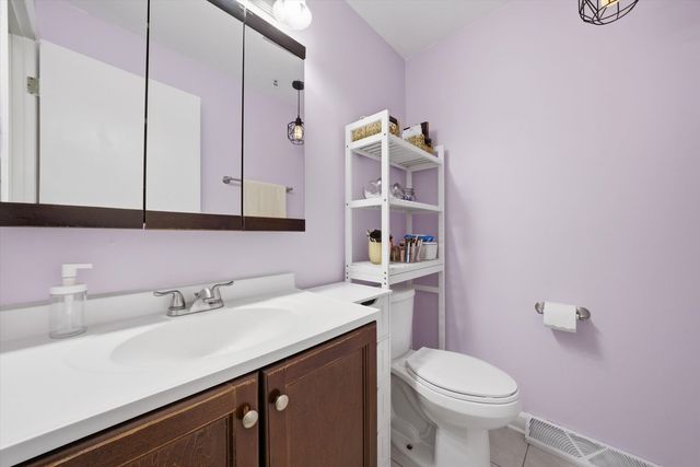 14828 Saint Louis Avenue, Midlothian, IL 60445