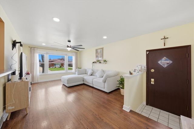 14828 Saint Louis Avenue, Midlothian, IL 60445