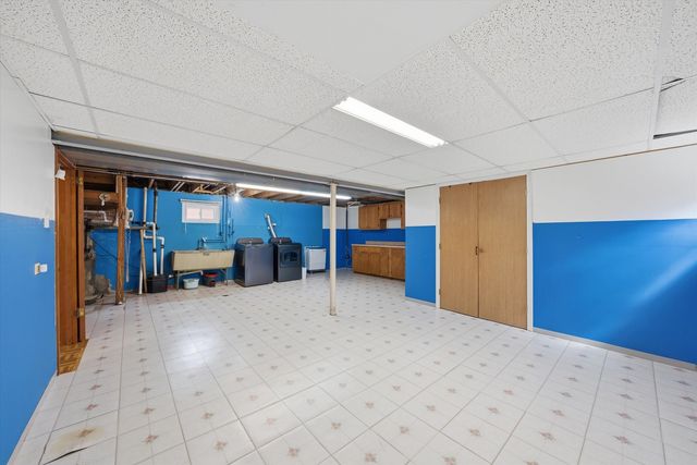 14828 Saint Louis Avenue, Midlothian, IL 60445