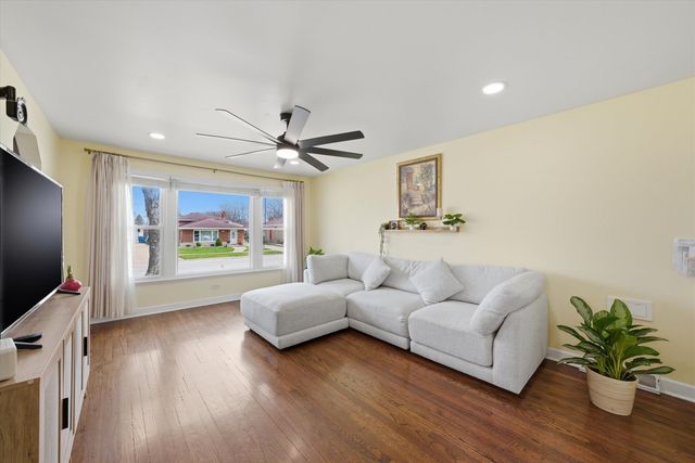 14828 Saint Louis Avenue, Midlothian, IL 60445