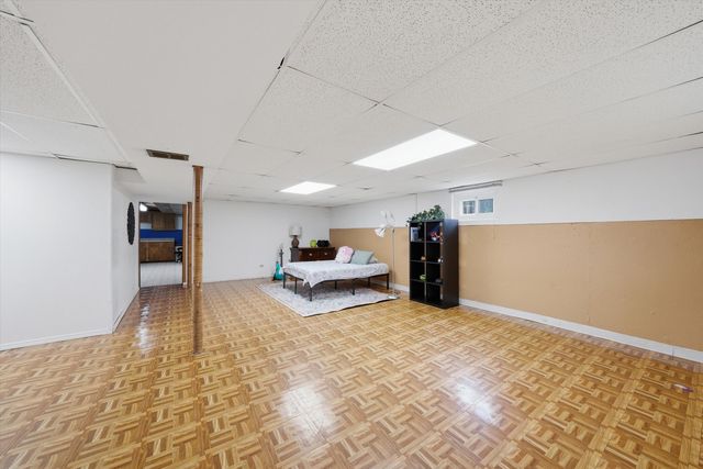 14828 Saint Louis Avenue, Midlothian, IL 60445