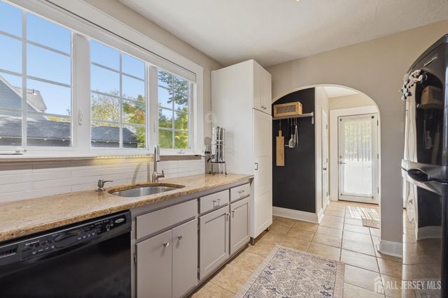 202 Ashland Road, Middlesex, NJ 08846
