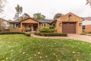2112 Carhart Avenue, Ann Arbor, MI 48104