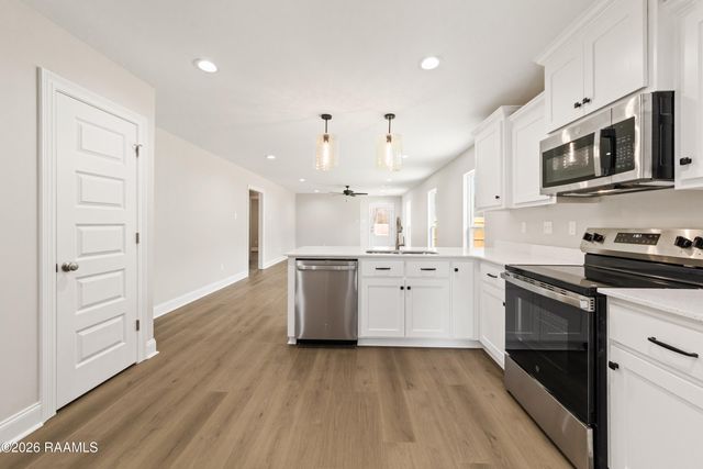 223 Camerons Cove Drive, Carencro, LA 70520