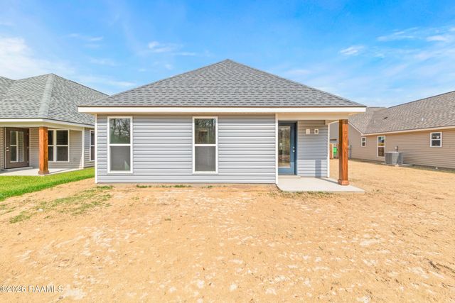 223 Camerons Cove Drive, Carencro, LA 70520