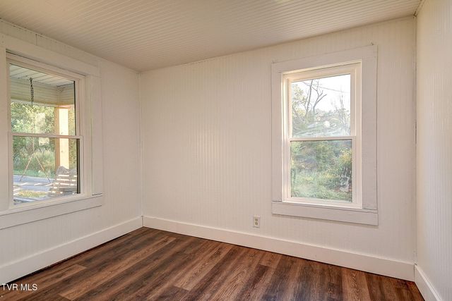 218 Aa Deakins Road, Jonesborough, TN 37659