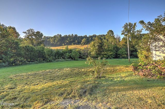 218 Aa Deakins Road, Jonesborough, TN 37659
