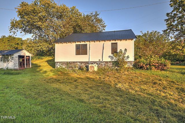 218 Aa Deakins Road, Jonesborough, TN 37659