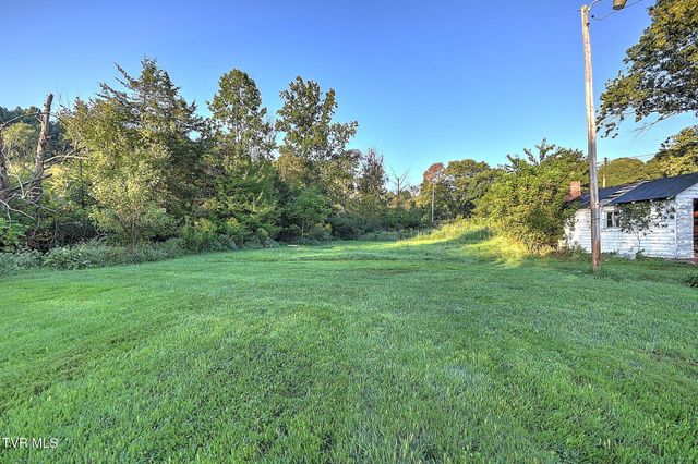 218 Aa Deakins Road, Jonesborough, TN 37659