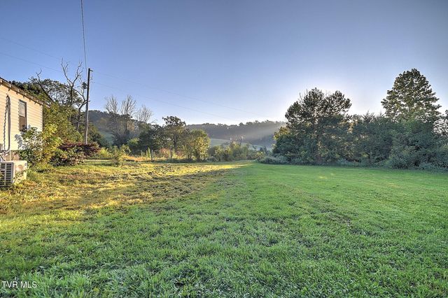 218 Aa Deakins Road, Jonesborough, TN 37659