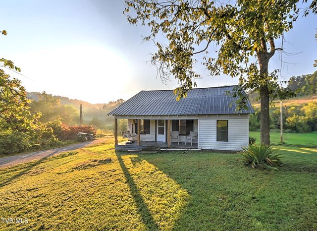 218 Aa Deakins Road, Jonesborough, TN 37659