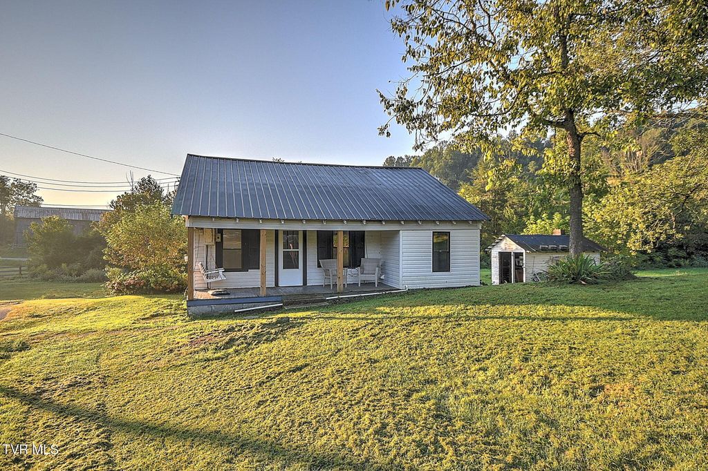 218 Aa Deakins Road, Jonesborough, TN 37659