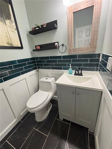 4478 Thorngate Lane Lane, Acworth, GA 30101