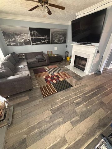 4478 Thorngate Lane Lane, Acworth, GA 30101