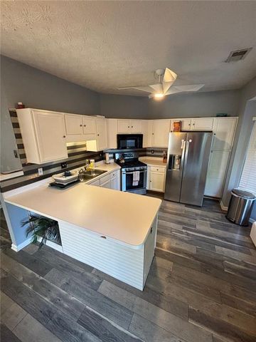 4478 Thorngate Lane Lane, Acworth, GA 30101