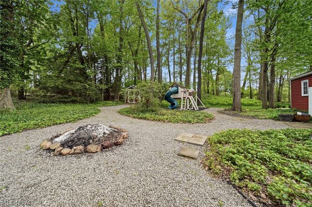 1776 Amarillo Street NW, North Canton, OH 44720