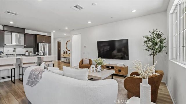 4007 E Amigos Privado, Ontario, CA 91761