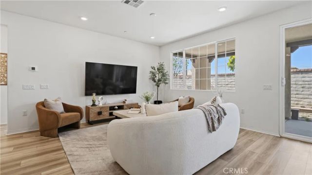 4007 E Amigos Privado, Ontario, CA 91761