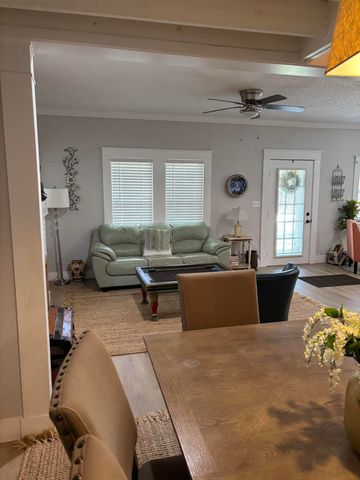 808 Kanuga Drive, West Palm Beach, FL 33401