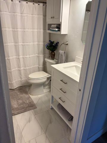 808 Kanuga Drive, West Palm Beach, FL 33401