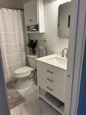 808 Kanuga Drive, West Palm Beach, FL 33401