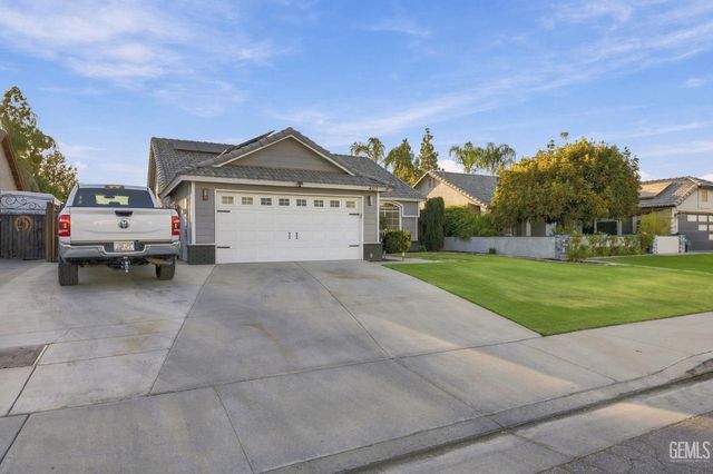 4311 Gelding Way, Bakersfield, CA 93312
