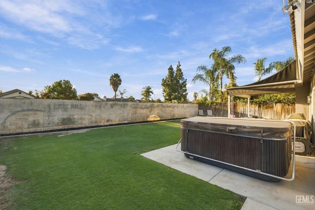 4311 Gelding Way, Bakersfield, CA 93312