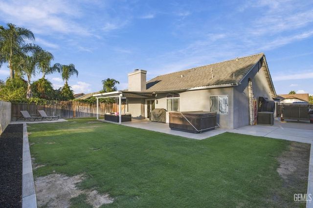 4311 Gelding Way, Bakersfield, CA 93312