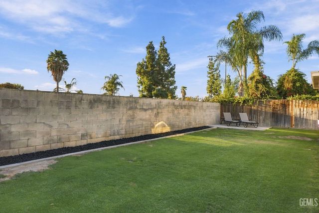4311 Gelding Way, Bakersfield, CA 93312