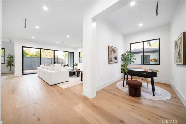 5623 Oso, Woodland Hills, CA 91367