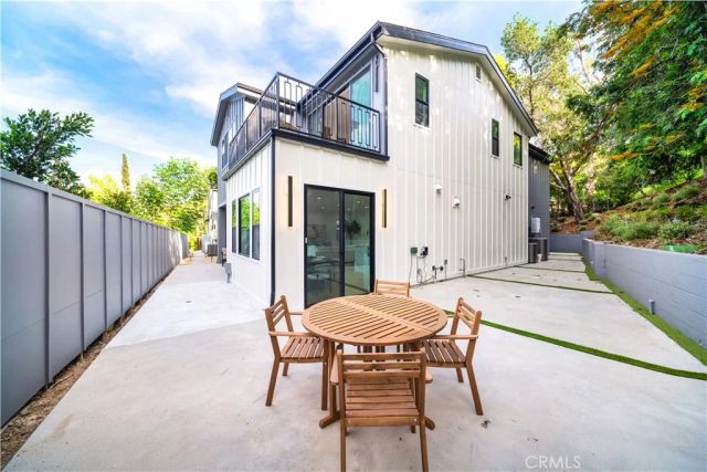 5623 Oso, Woodland Hills, CA 91367