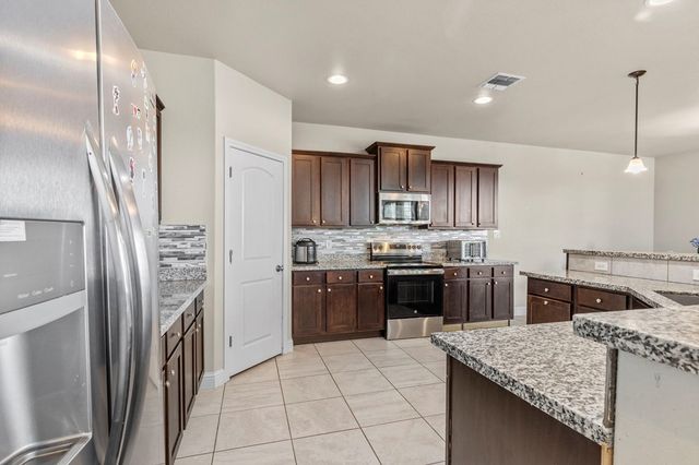 6007 Ridge View St, Midland, TX 79705