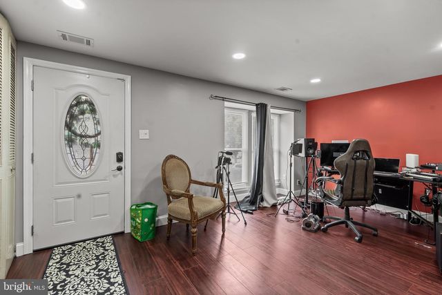 2707 GREENWOOD DR, Lindenwold, NJ 08021