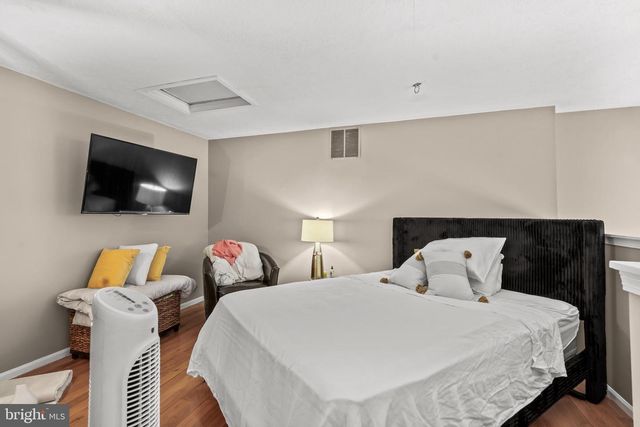 2707 GREENWOOD DR, Lindenwold, NJ 08021