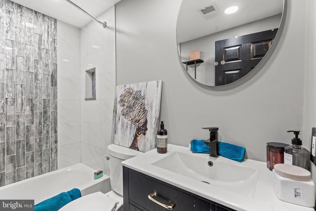 2707 GREENWOOD DR, Lindenwold, NJ 08021