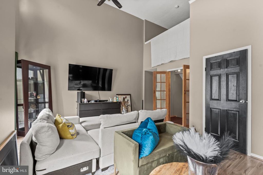 2707 GREENWOOD DR, Lindenwold, NJ 08021